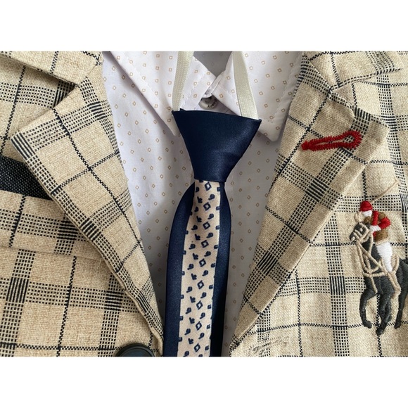 New Baby Jacket - Picture 2 of 7